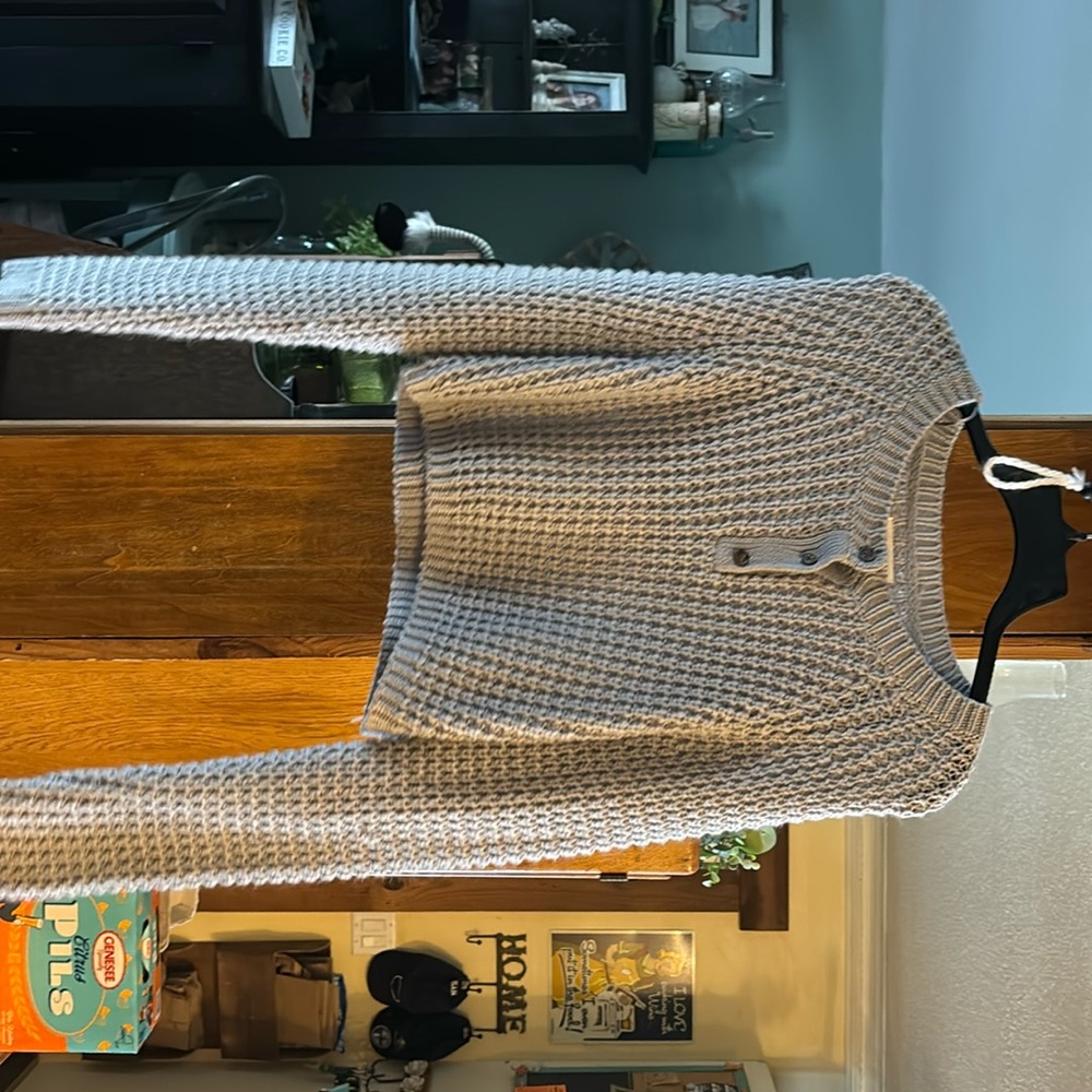 Women’s medium gray Aeropostale sweater